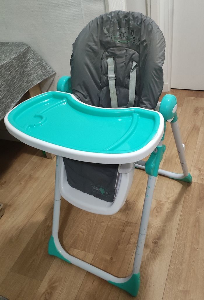 Chaise haute - photo numéro 2