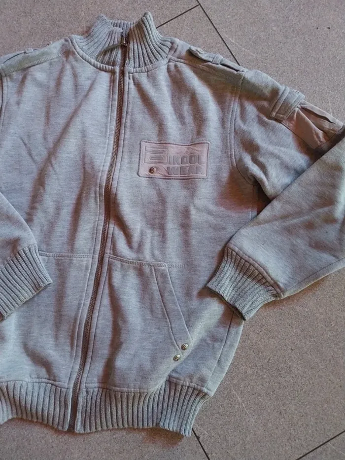 Joli gilet gris 12 ans - photo numéro 5
