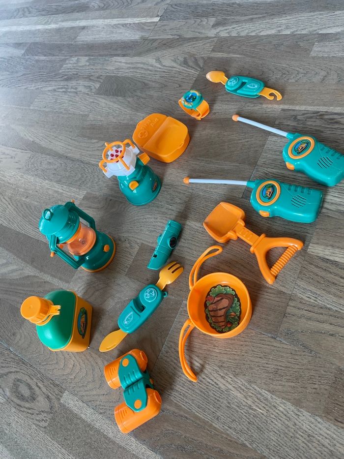 Jeu imitation camping très bon état