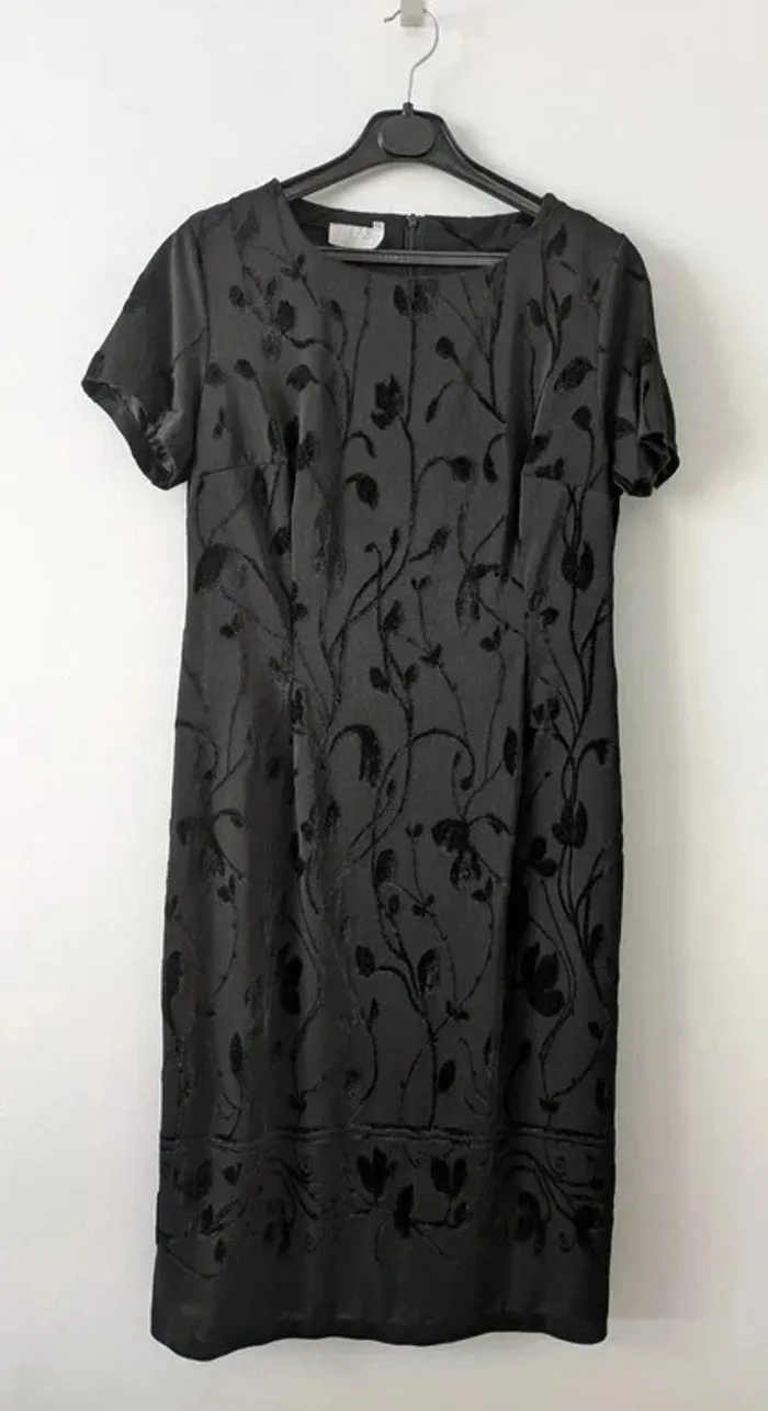 Robe longue vintage noire fleurs en velours - Jean Delfin - taille 42 - photo numéro 3
