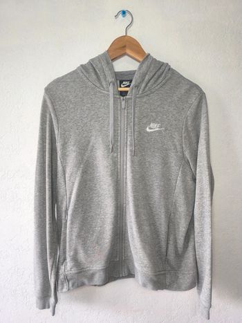 Veste Nike solo swooth grises taille M très bon état