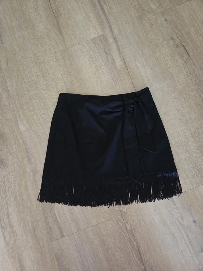 mini-jupe Zara noir taille M - photo numéro 2