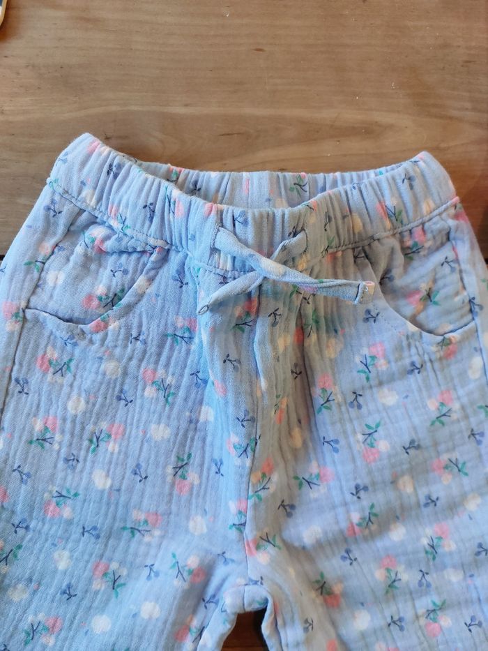 Lot de 2 pantalons tape à l'œil neuf 18 mois - photo numéro 8