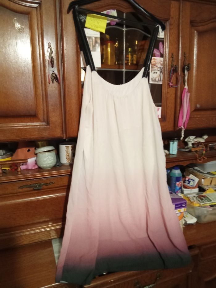 Robe femme a bretelles - photo numéro 2