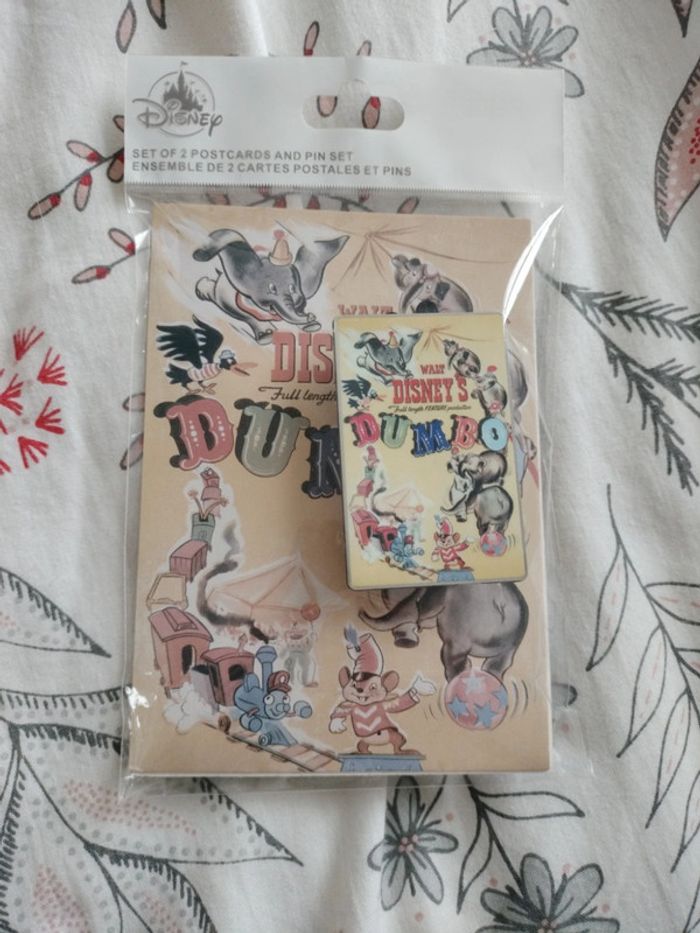 Pin's Bambi et Dumbo + cartes postales - photo numéro 2