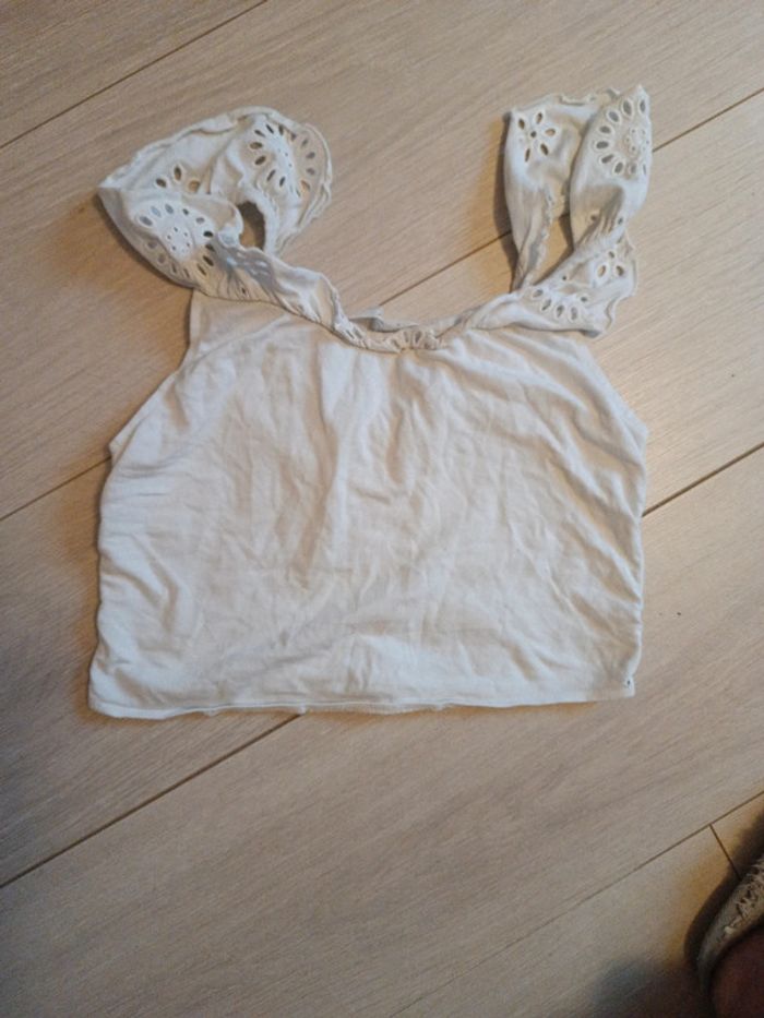 Top ajouré blanc 10 ans - photo numéro 4