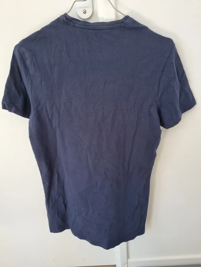 Tee shirt guess - photo numéro 2