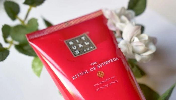 Creme Corps Rose et Amande _ Ritual of Ayurveda  de Rituals - photo numéro 4