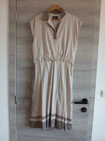 Robe Plaza