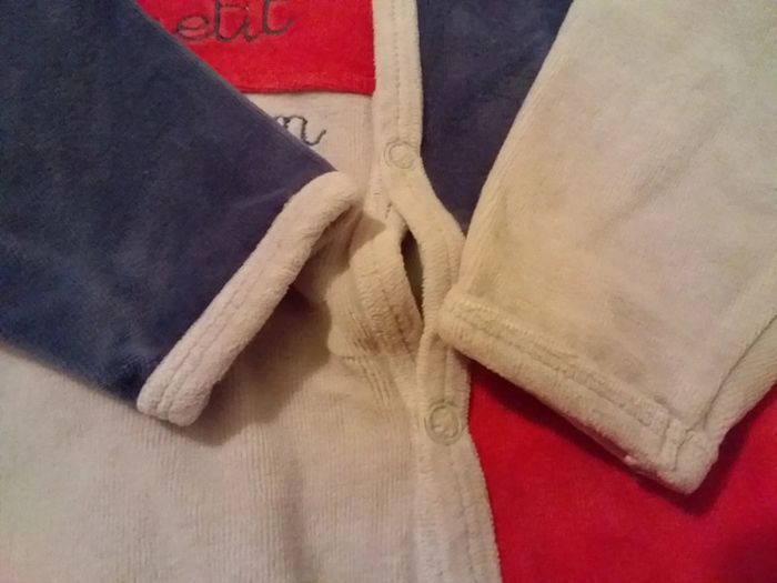 Pyjama en velours en excellent état - photo numéro 4