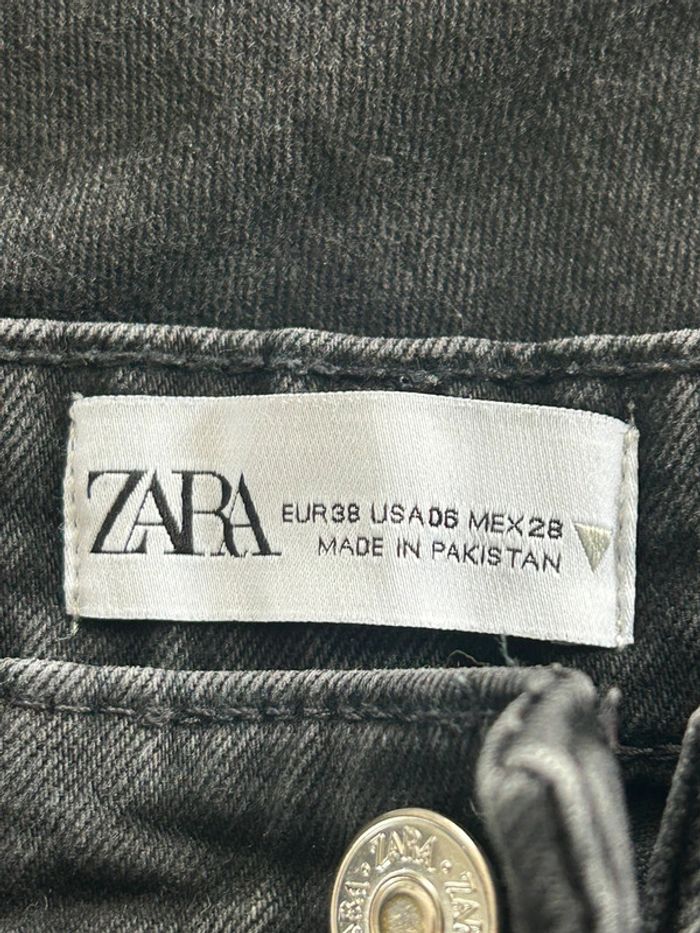 Jean taille haute Zara, bas évasé , taille 38 - photo numéro 5