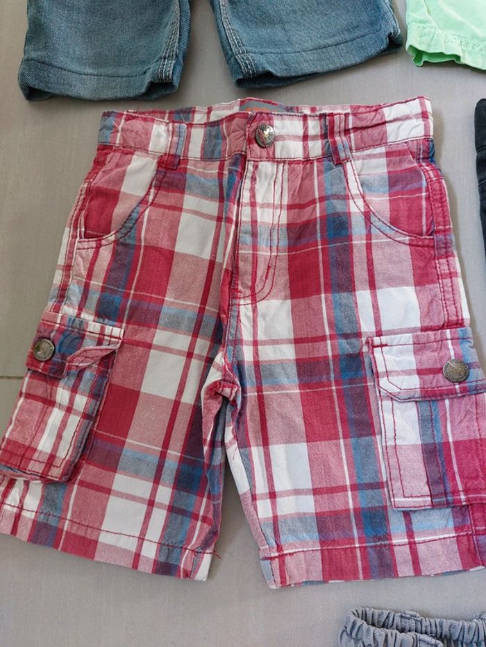Lot de 3 shorts taille 4 ans - photo numéro 5