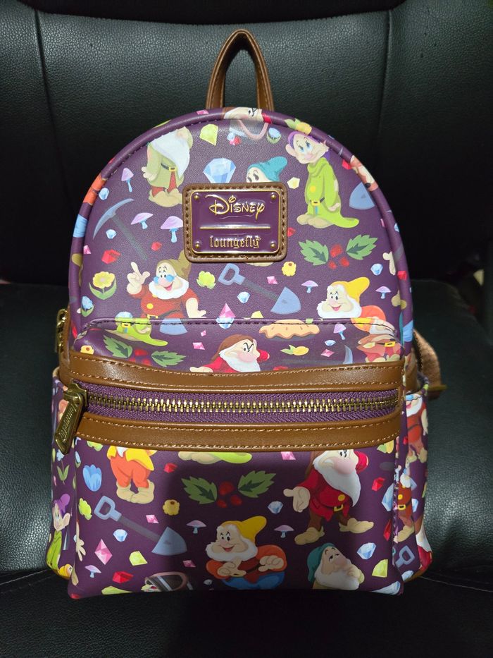 Loungefly blanche neige et les septs nains