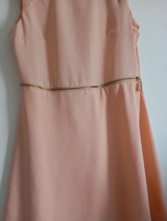 Robe couleur saumon - photo numéro 2