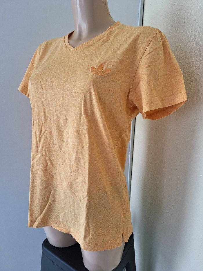T-shirt taille M Adidas - photo numéro 2