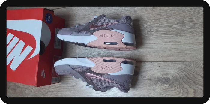 Chaussures baskets nike air max excee pointure 34 - photo numéro 4