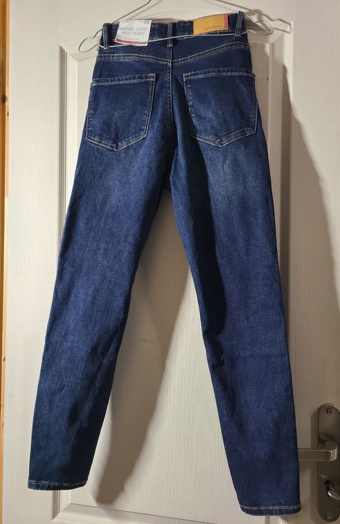 Jean Stradivarius neuf - photo numéro 2