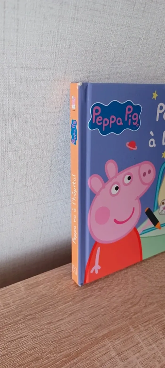 Petit livre "Peppa va à l'hôpital" en bon état - photo numéro 9