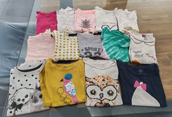 Lot 14 T-shirts 8 ans