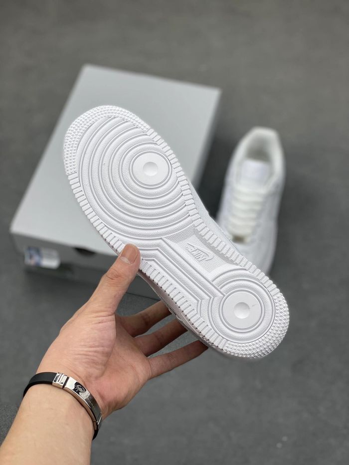 Nike Air Force 1 Low '07 White (armée de l'air blanche)43 - photo numéro 9