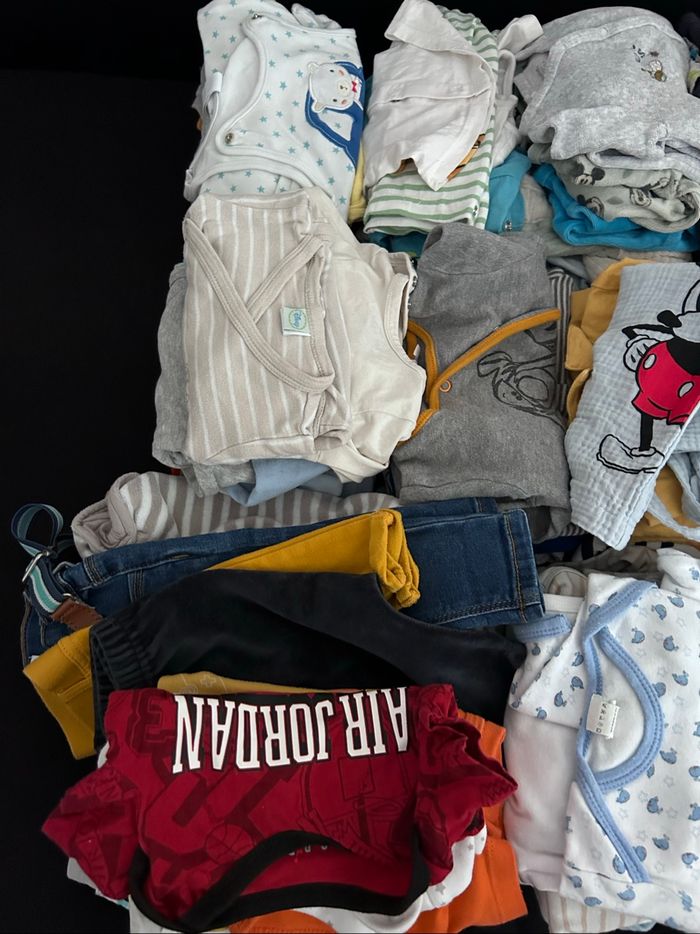 Lot 105 vêtements garçon 3 mois - photo numéro 2