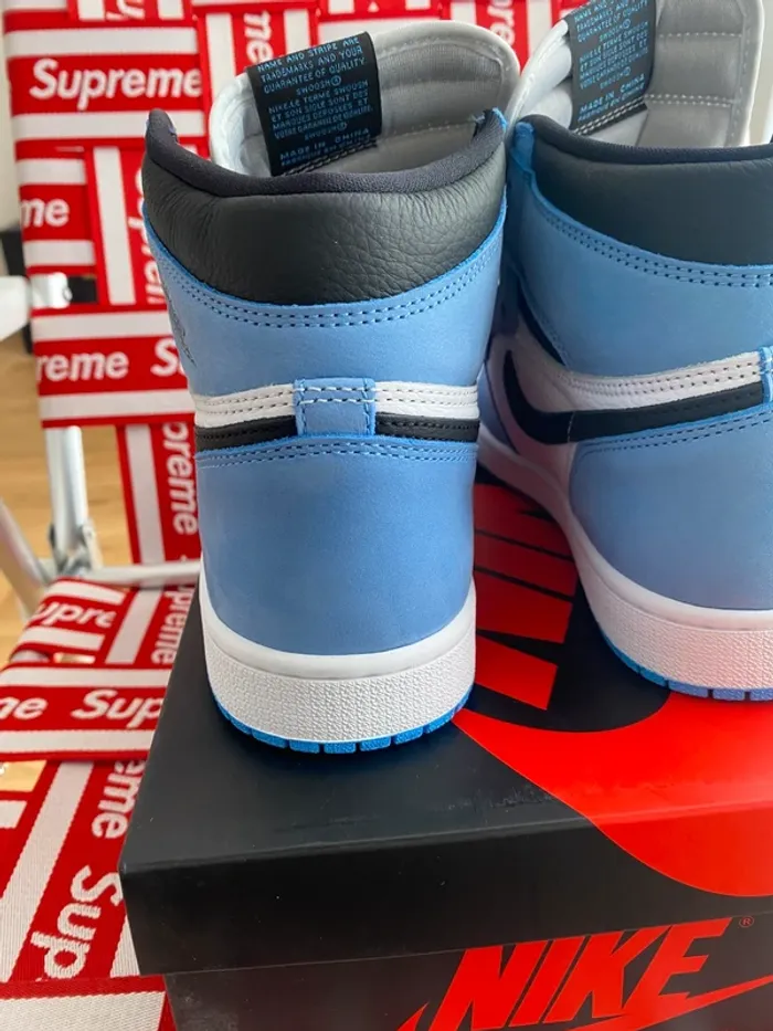 Jordan 1 Retro High OG University Blue - photo numéro 14