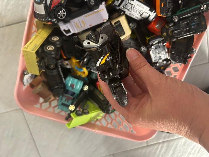 Lot de 135 miniatures voitures et véhicules - photo numéro 8