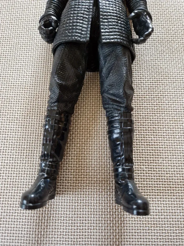Figurine Kylo Ren - Star Wars - 30 cm - photo numéro 4