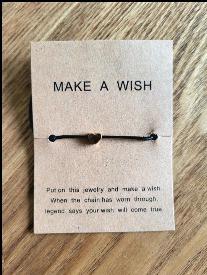 Bracelet vœu Make a Wish – cœur doré – fil noir fin – porte-bonheur minimaliste cadeau zen