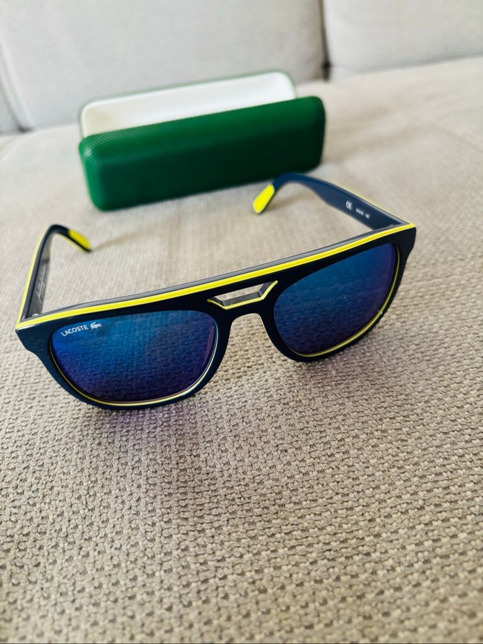 Lunette Lacoste