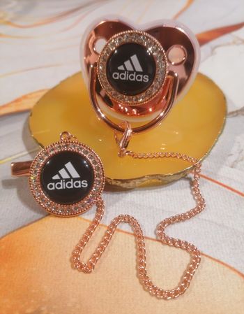 Tétine Adidas rose gold