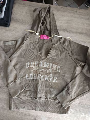 Sweat à capuche court femme 42-44