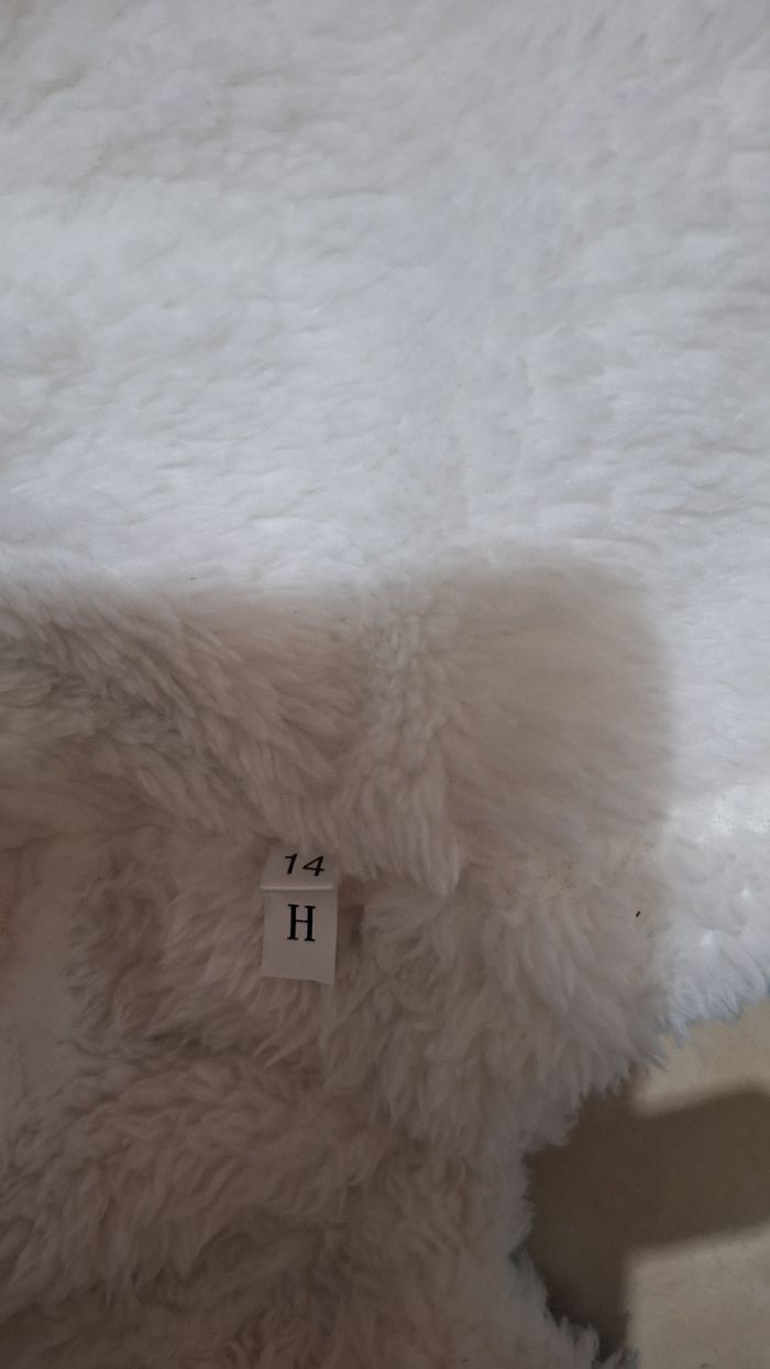 Menteau pour chien type yorkshire/ caniche etc neuf - photo numéro 2