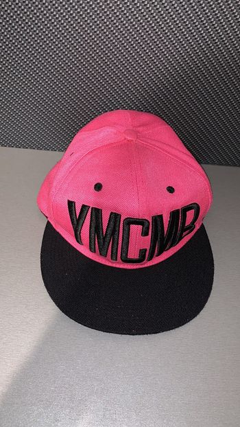 Casquette ymcmb rose et noire 💙