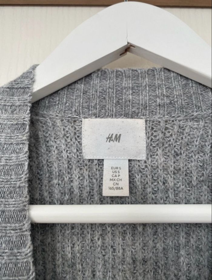 Pull H&M gris - photo numéro 3