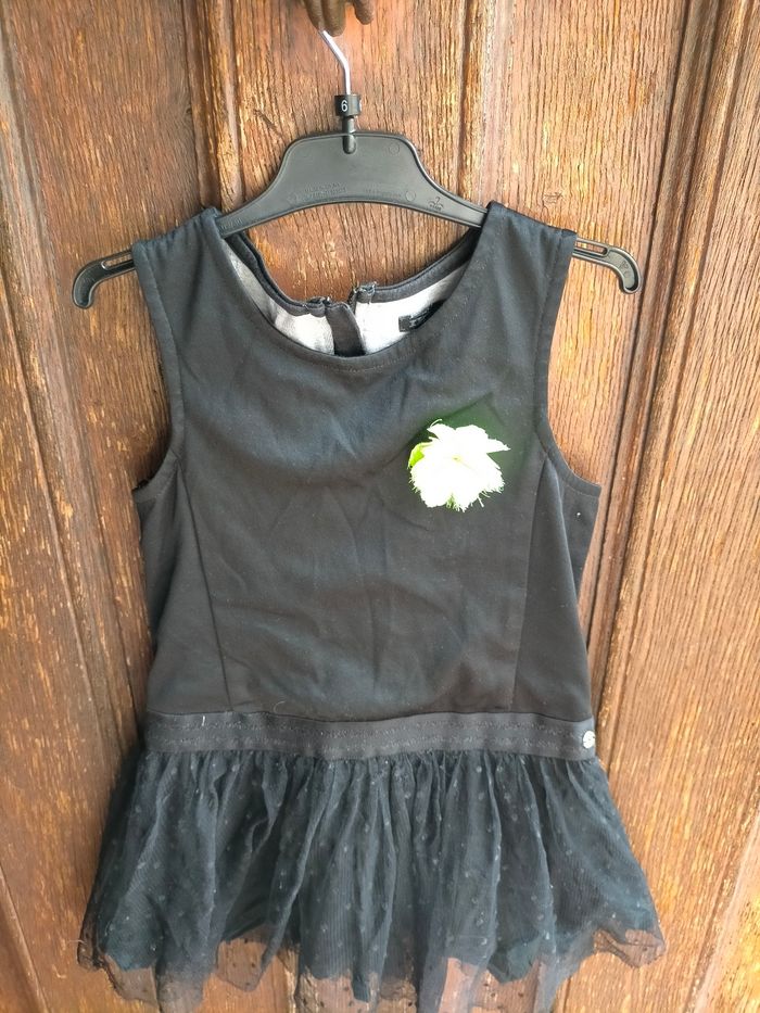 Jolie robe IKKS 6 ans - photo numéro 1