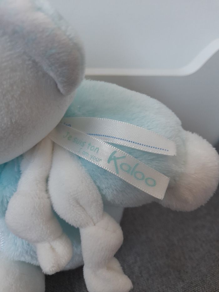 Peluche / doudou Kaloo ourson blanc et bleu - photo numéro 9
