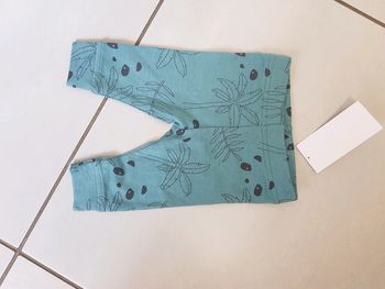 Leggings kiabi neuf 3 mois