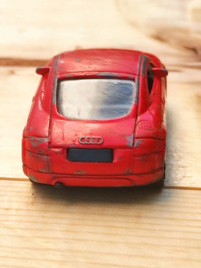 Majorette Audi TT rouge échelle 1/53 - photo numéro 5