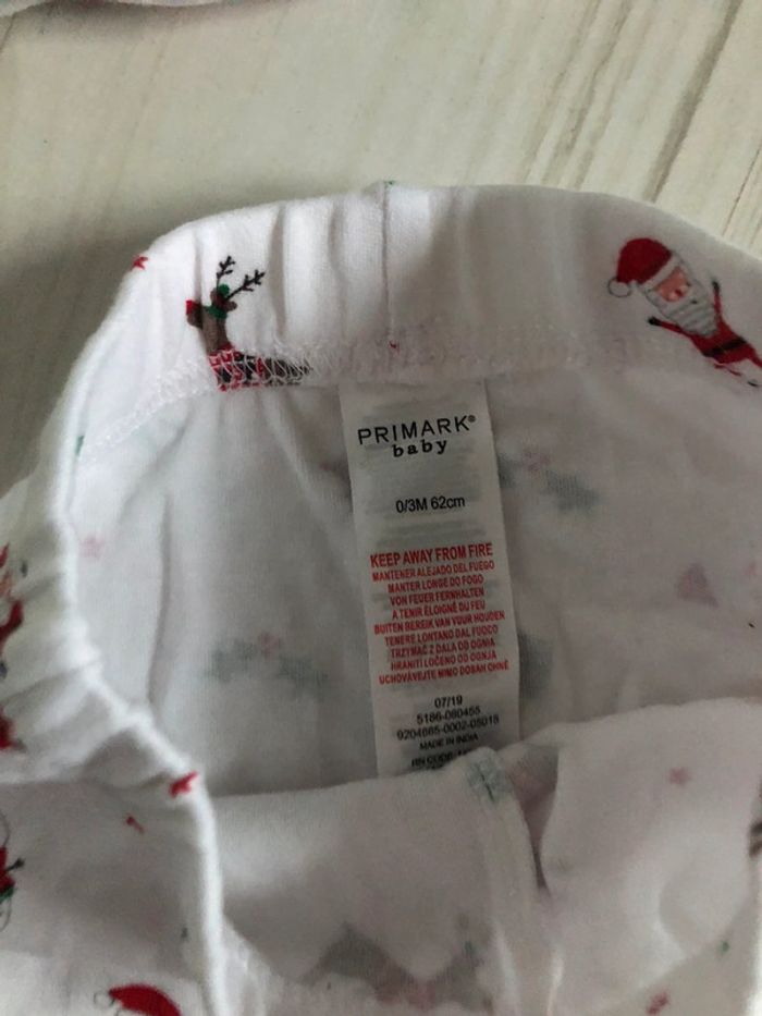 Ensemble de Noël 0/3 mois neuf Primark Baby - photo numéro 3