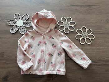 Gilet capuche zippé