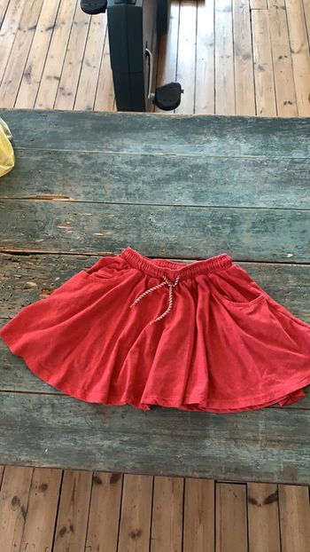 Jupe Z taille six ans