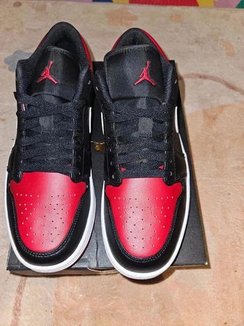 Nike Air Jordan 1 low red White black Taille 43