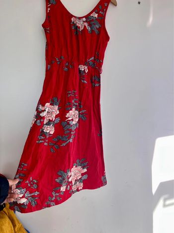robe rouge fleurie