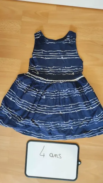 Robe taille 4 ans