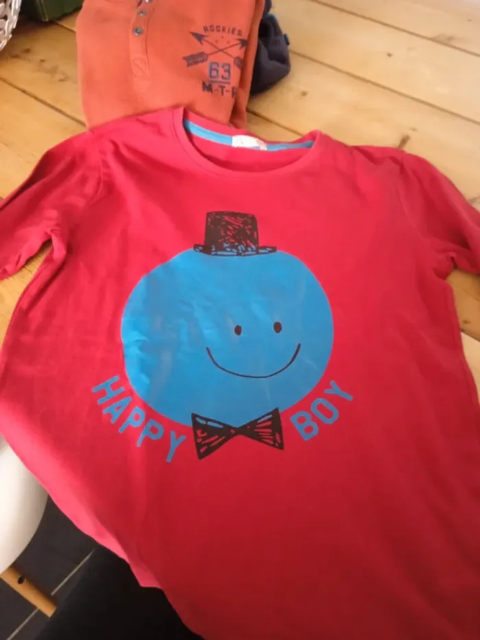 Lot de 3 hauts enfants 8 ans - photo numéro 3