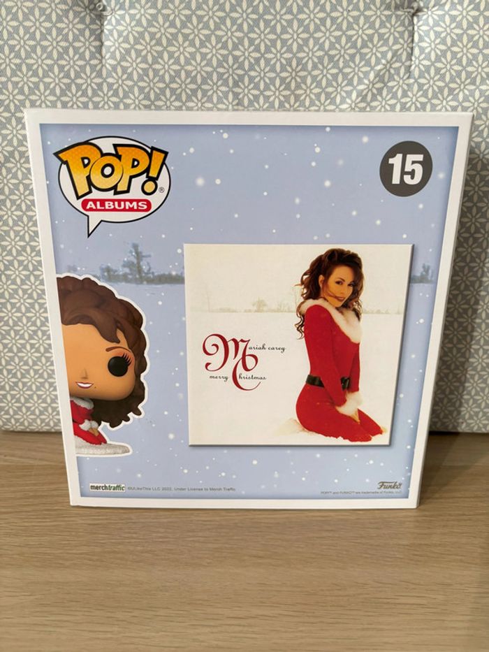Pop Albums Mariah Carey "Merry Chrismas" n°15 - photo numéro 2