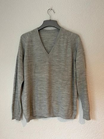 Pull classique col V (neuf)