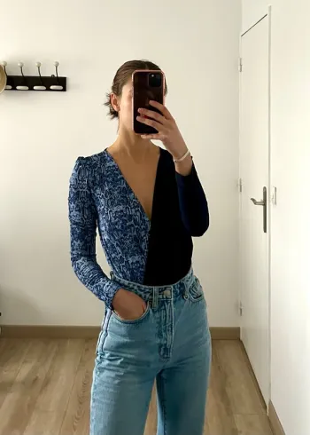 Body manches longues bleu et noir imprimé python – Trendyol