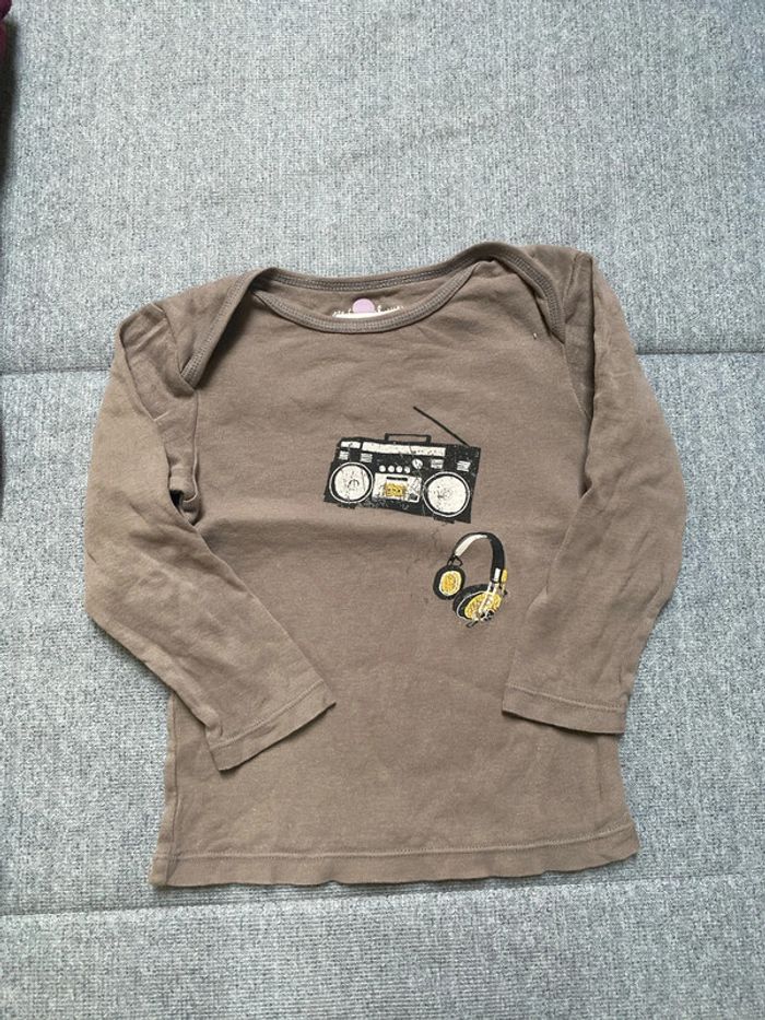 TEE shirt